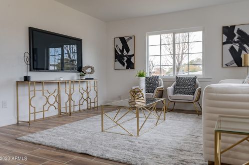 1121 Bethany Home Rd, Phoenix AZ  85014-2229 exterior