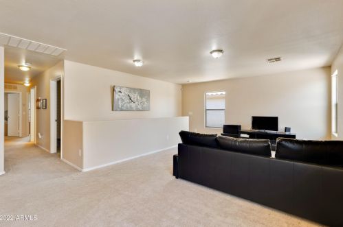 1713 Cielo Grande Ave, Phoenix AZ 85024-7555 exterior