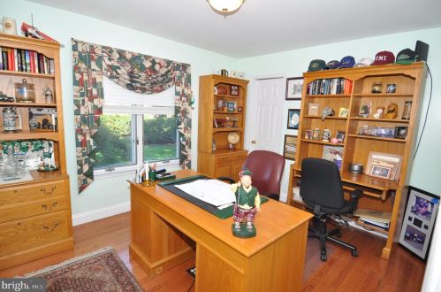 24854 Main St, Columbus NJ 08022-1339 exterior