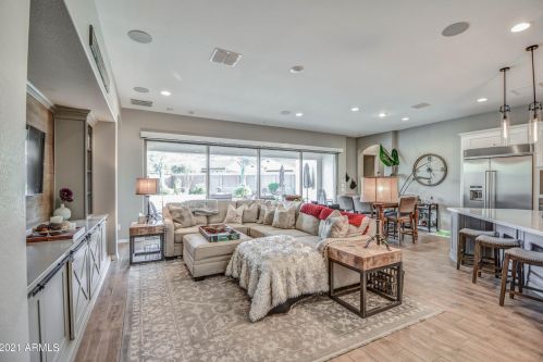 7911 30th Way, Phoenix AZ 85016-8927 exterior