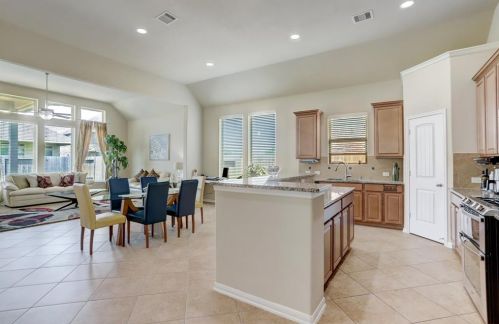 418 Conchola Ln, Richmond TX 77469-1823 exterior