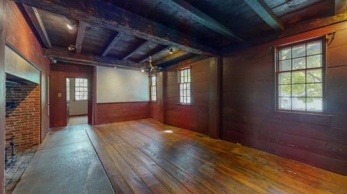 136 Plantation St, Worcester MA 01604-3062 exterior