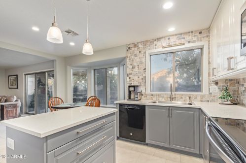 2412 Cielo Grande Ave, Phoenix AZ  85024-7552 exterior