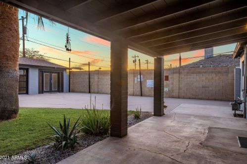 1413 Edgemont Ave, Phoenix AZ 85035-1809 exterior