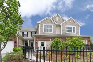 2988 Church Rd, Aurora, IL 60502-8903