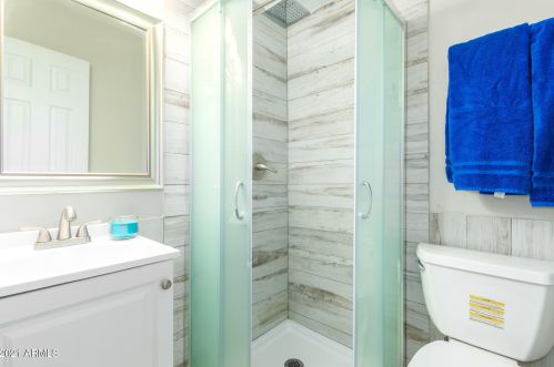 2947 81 Ave, Phoenix AZ 85033-4703 exterior