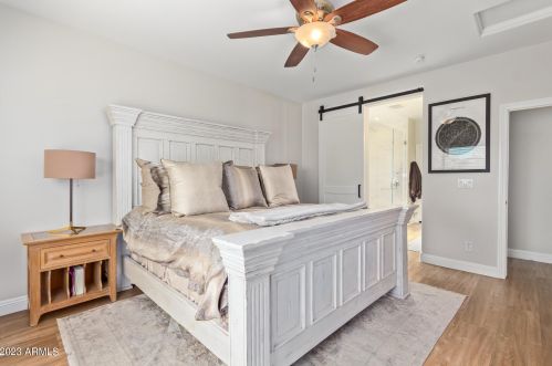 1646 Blaylock Dr, Phoenix AZ 85085-6323 exterior