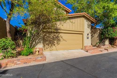 7215 15th Pl, Phoenix, AZ 85020-5110