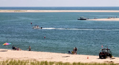 75 Main St, Chatham MA 02633-2419 exterior