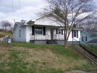 720 Fairview Ave, Ashland, KY 41102-3235