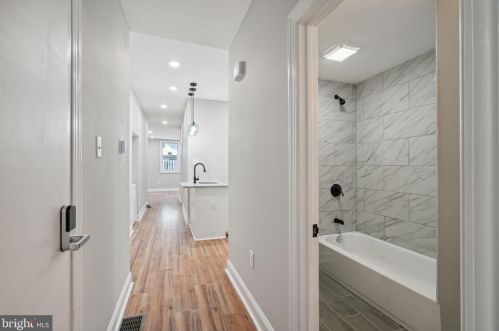 2144 20th St, Philadelphia, PA 19121-1518