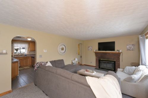 17 Brookline St, Worcester MA 01603-1508 exterior