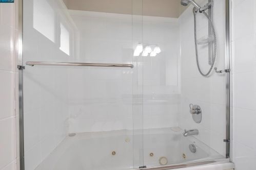 1973 Placer Dr, San Leandro CA  94578-1336 exterior