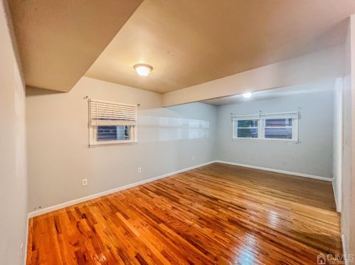 124 Washington Ave, Carteret NJ  07008-2636 exterior