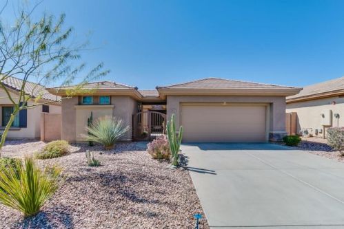 1817 Eastman Dr, Phoenix, AZ 85086-5814