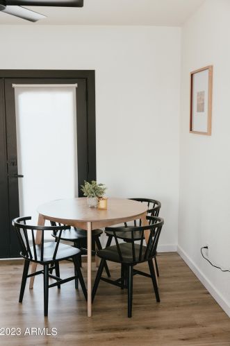 2635 Clarendon Ave, Phoenix AZ 85018-5958 exterior