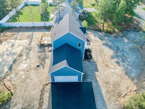 252 Charge Pond Rd, Wareham MA  02571-1108 exterior