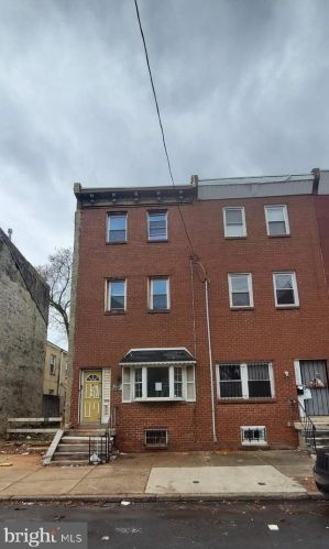 2126 20 St, Philadelphia PA 19121-1506 exterior