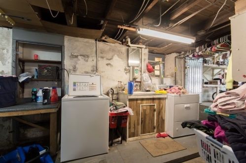 109 Diman St, Fall River MA 02721-1027 exterior