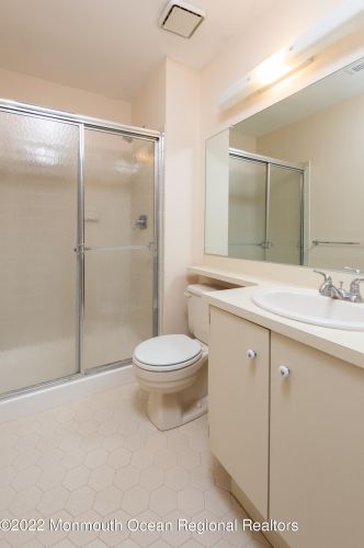 37 Boxwood Ter, Tinton Falls NJ 07701-6704 exterior