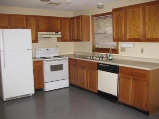 18 Summer St, Agawam MA  01001-1459 exterior