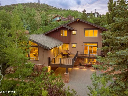 2068 Mahre Dr, Park City UT 84098-8508 exterior