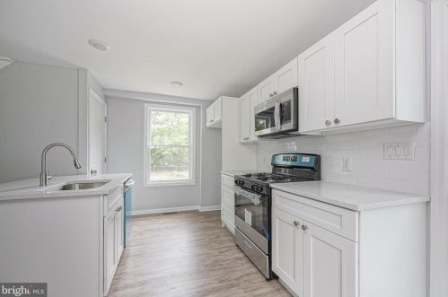 202 7th St, West Deptford NJ  08086-3125 exterior