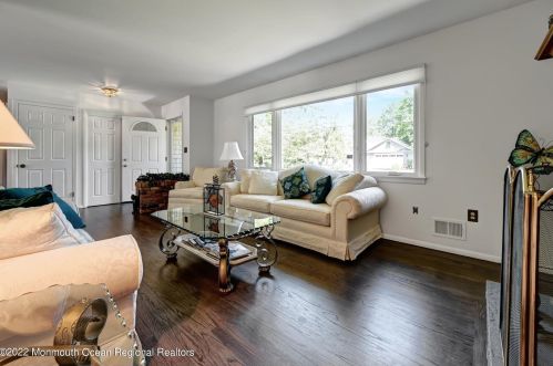 64 Reynolds Dr, Tinton Falls NJ 07724-2323 exterior