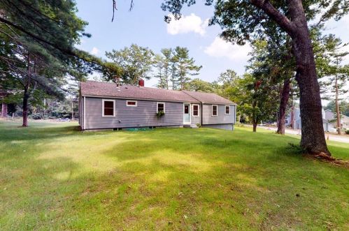 267 Sandy Hill Dr, Marshfield MA  02050-2708 exterior