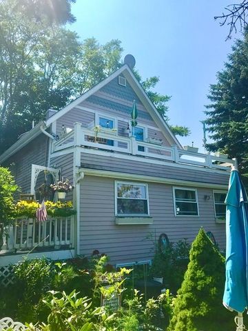55 Gardner Rd, Nahant, MA 01908-1534