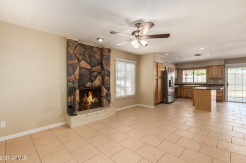 2710 Aster Dr, Phoenix, AZ 85032-6956