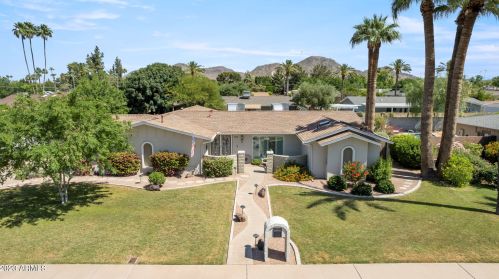 210 Butler Dr, Phoenix AZ 85051-4649 exterior