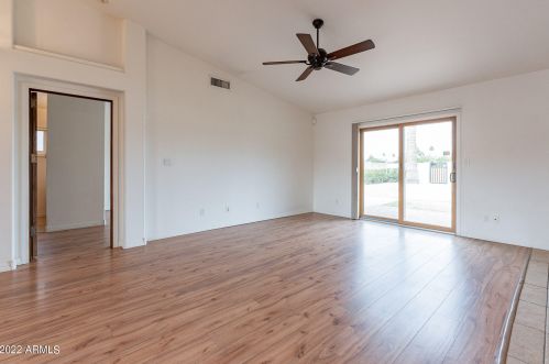 3922 Bloomfield Rd, Phoenix AZ  85032-7335 exterior