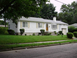 165 Truman Rd, Newton, MA 02459-2640