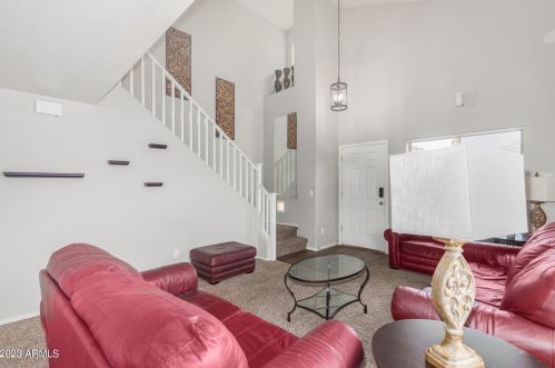 1818 63rd Dr, Phoenix AZ  85043-5748 exterior