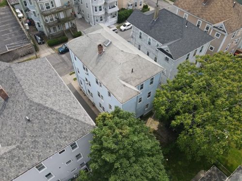 39 Fair St, New Bedford MA 02740-4737 exterior