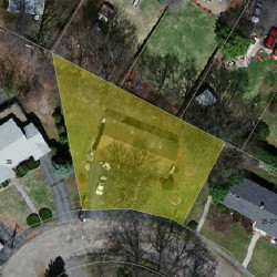 33 Bencliffe Cir, Newton MA 02466-1101 aerial view