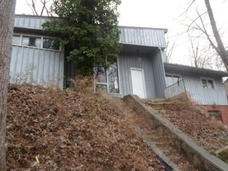 222 Mt Martha Dr, Pikeville KY  41501-1336 exterior