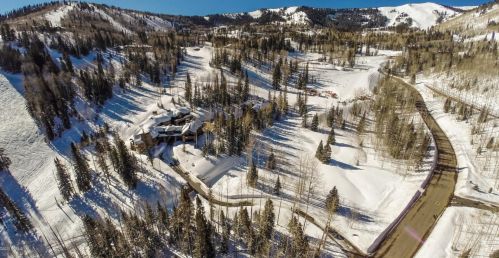 91 White Pne Cyn Rd, Park City UT 84060-6514 exterior