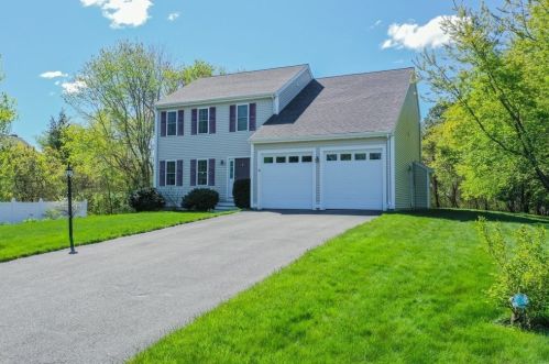 15 Ryans Way, Plymouth, MA 02360-8106