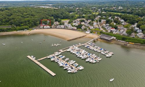 19 St, Weymouth MA 02191-1605 exterior