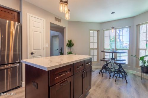 4246 Agave Rd, Phoenix AZ 85044-4646 exterior