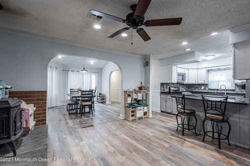 49 Cooks Bridge Rd, Jackson Twp NJ  08527-2523 exterior