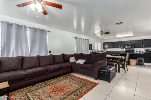 2425 65 Dr, Phoenix AZ 85043-1950 exterior