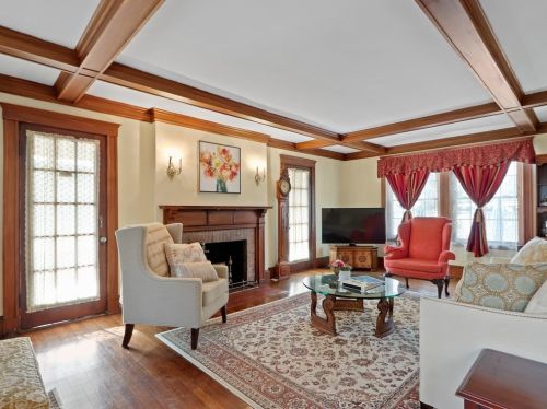 29 Furber Ln, Newton MA 02459-1503 exterior