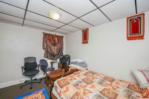 9 Lund St, Worcester MA 01607-1117 exterior