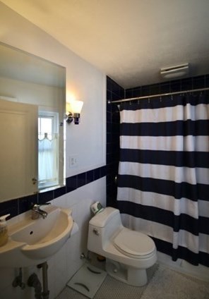 41 Capital St, Newton MA 02458-1332 exterior