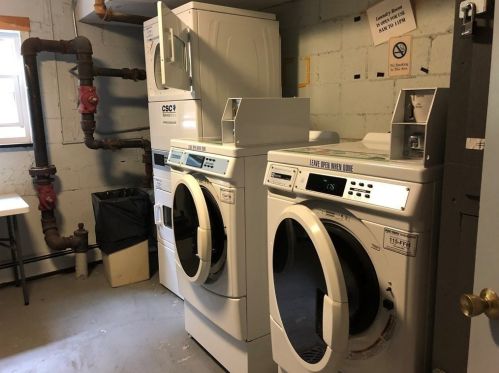 73 Walnut St, Newton MA 02460-1363 exterior