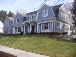 91 Pickwick Rd, Newton, MA 02465-2818