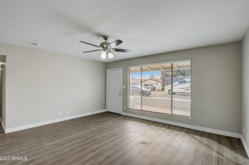 2538 Bloomfield Rd, Phoenix, AZ 85029-2539